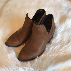 Steve Madden Brown leather ankle booties